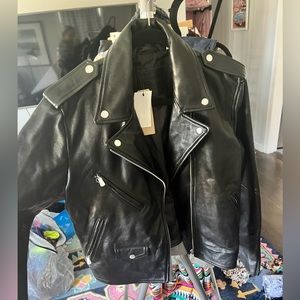 Levi’s leather jacket classic NWT